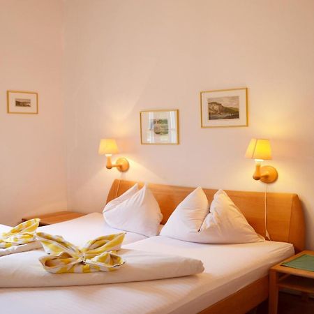 Hotel Seehof Maria Woerth Exterior photo