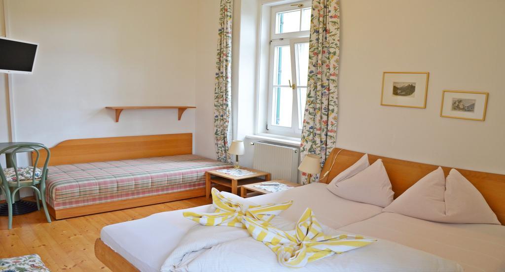Hotel Seehof Maria Woerth Exterior photo